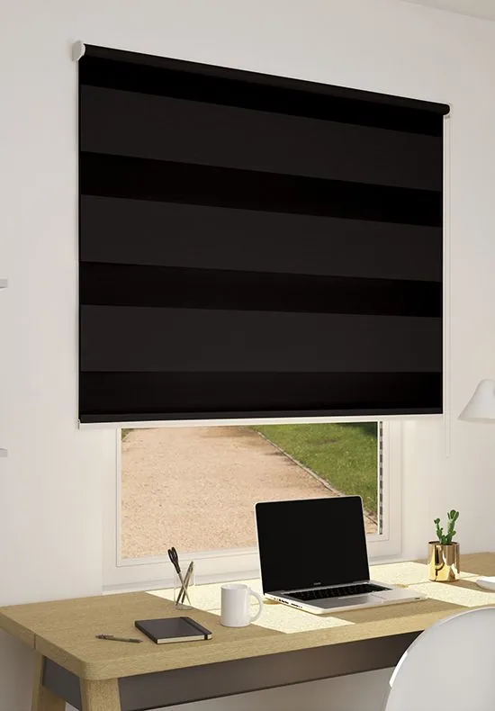Tende a Rullo da interno con tessuto “Day and Night” Oscuranti – 18274